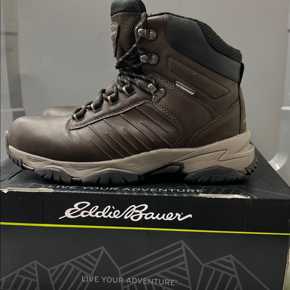 Eddie Bauer waterproof Nisqually XL boots